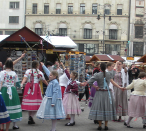 Hungarian Girls Traditional Dance Budapest Easter Market Cet Academic Programs